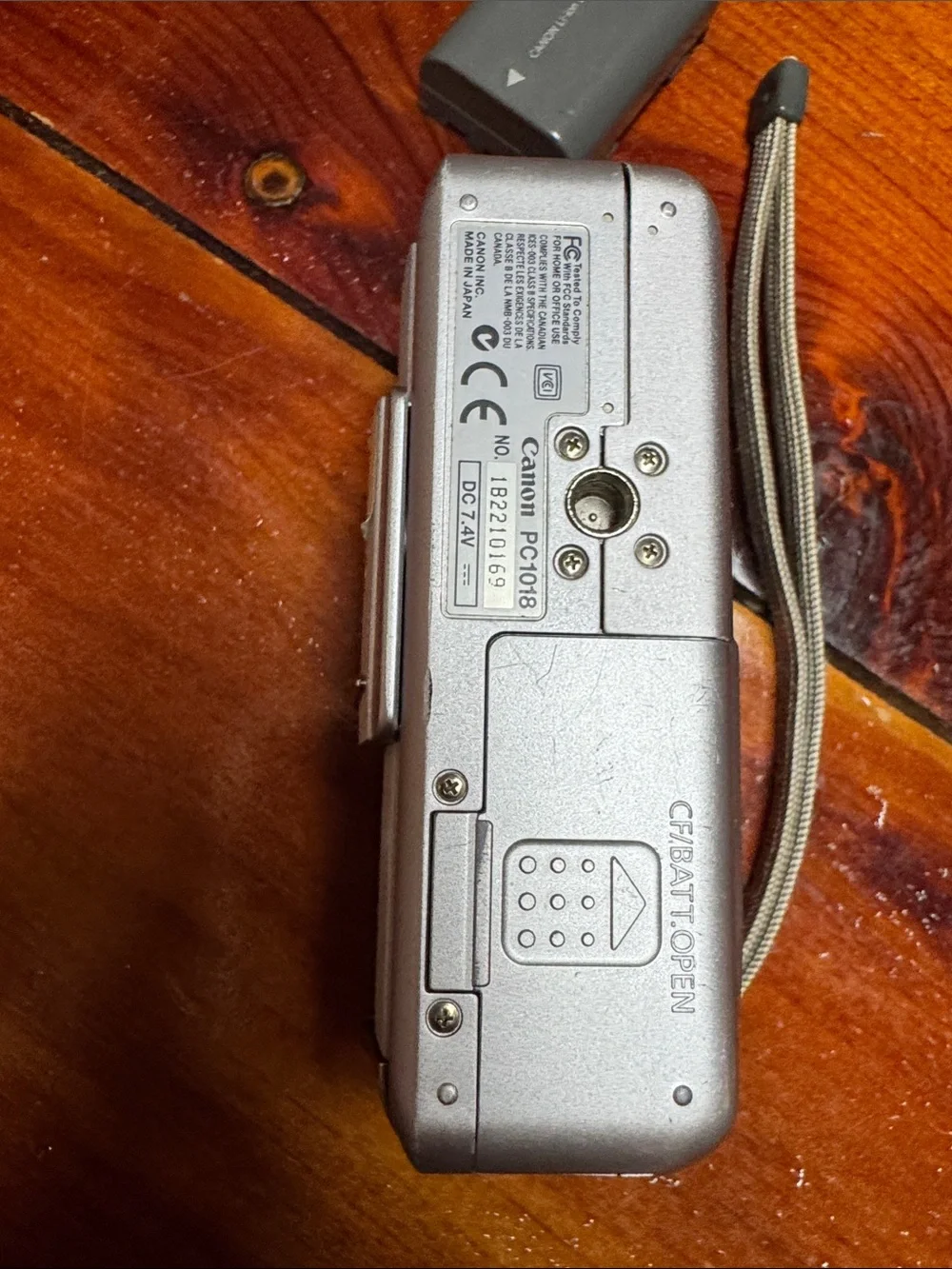 Canon Silver PowerShot S30 Compact Digital Camera Untested- No Battery Charger